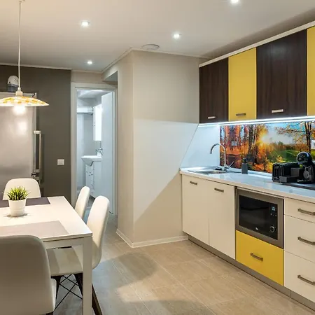 Casa 86 Апартаменти *