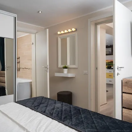Apartment Casa 86 *