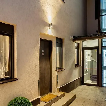 Apartment Casa 86 *