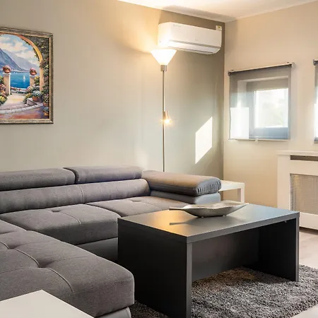 Apartment Casa 86 Bucharest