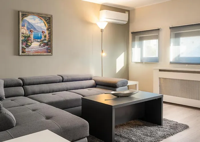 Casa 86 بوخارست